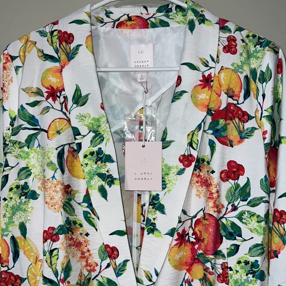 LC Lauren Conrad shawl collar blazer fruit pattern one button ruched 3/4 sleeve - Picture 5 of 12